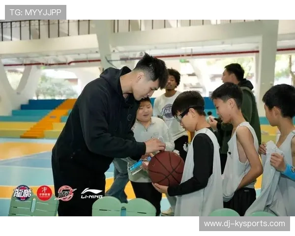 篮球青训活动走进乡村学校，青少年暑期篮球培训班宣传